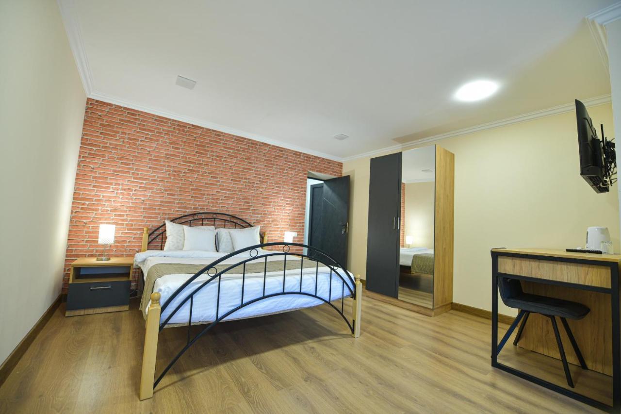 Madin Eco Hotel Debed Exteriér fotografie